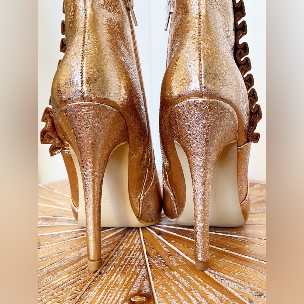 NWT Size 7.5 Shoe Dazzle Rose Gold Faux Leather Booties - Picture 6 of 10